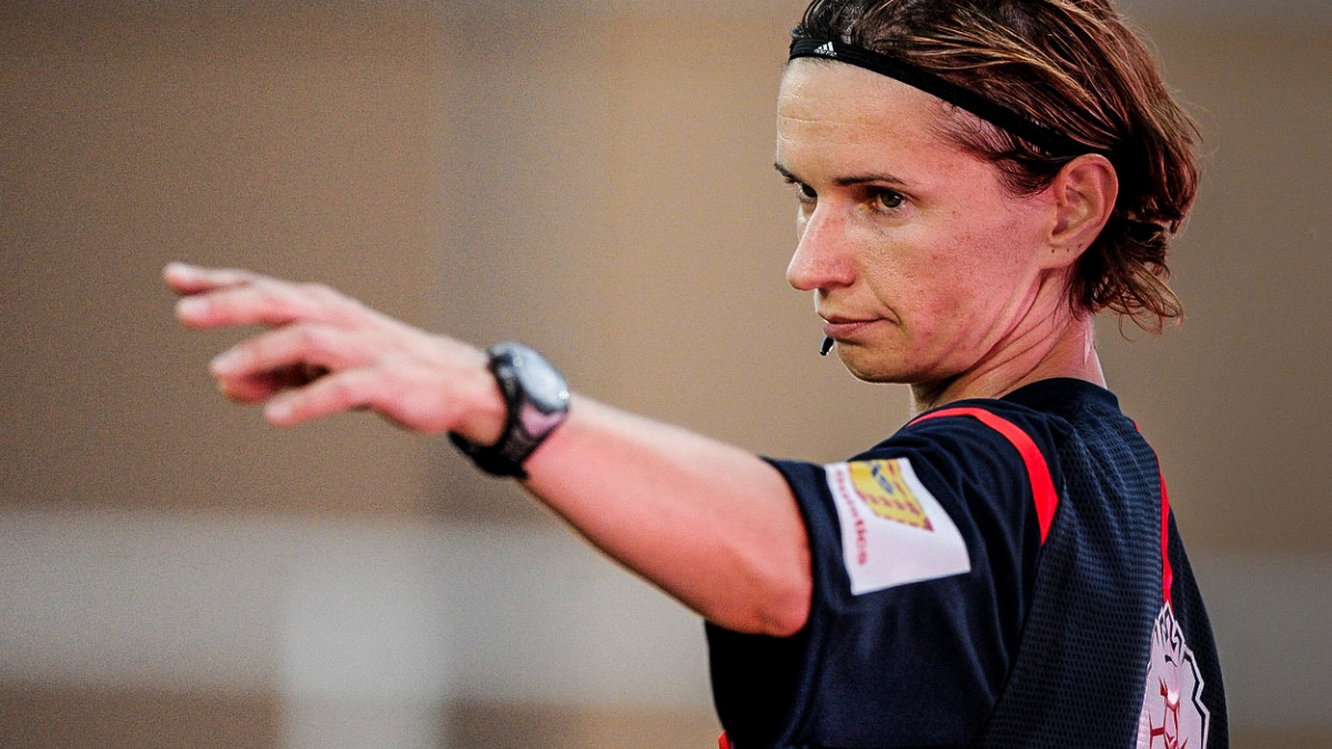 Patříš ke sporáku! Fotbalisté Sparty sexisticky uráželi sudí