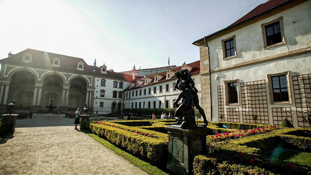Valdštejnové nedostanou pozemky v centru Prahy. Spor se státem prohráli