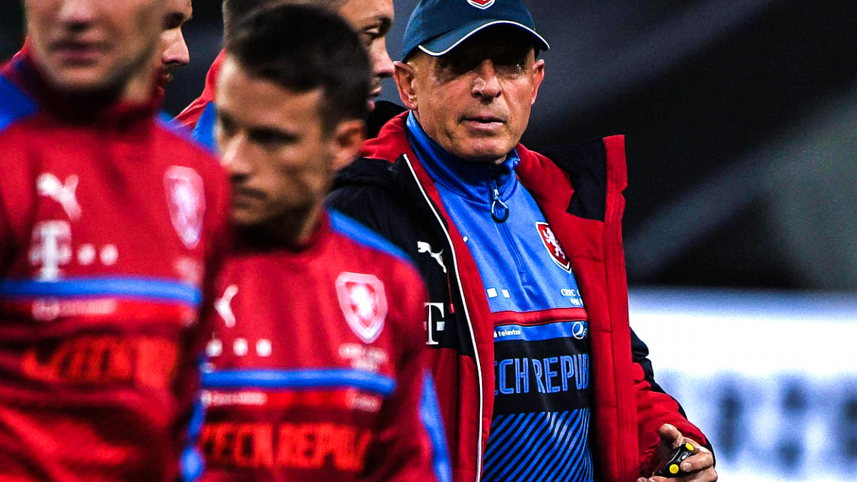 Tváří v tvář nejtěžšímu soupeři. Tvrdé to bude pro nás všechny, říká Jarolím