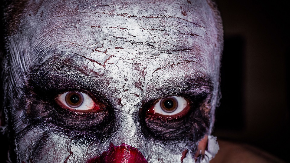 Mánie děsivých klaunů dorazila i do Evropy. Proč z nich jde takový strach?