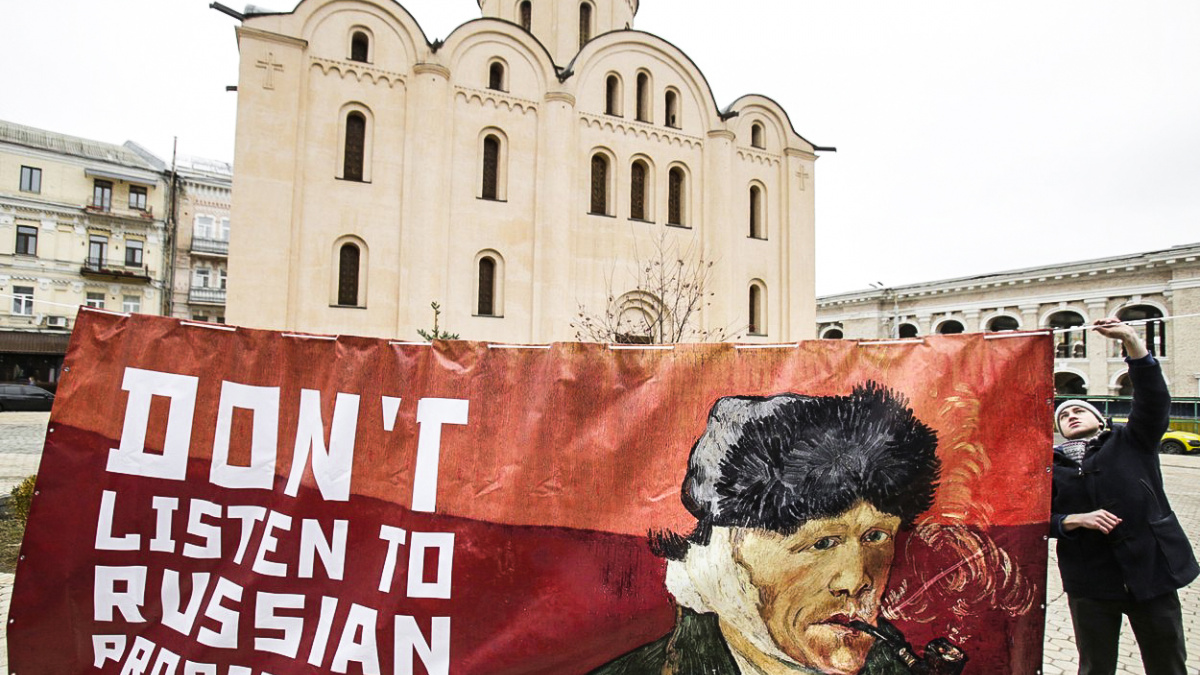 Kreml se teď bude o Česko zajímat zase o něco víc, odhaduje zakladatel webu StopFake