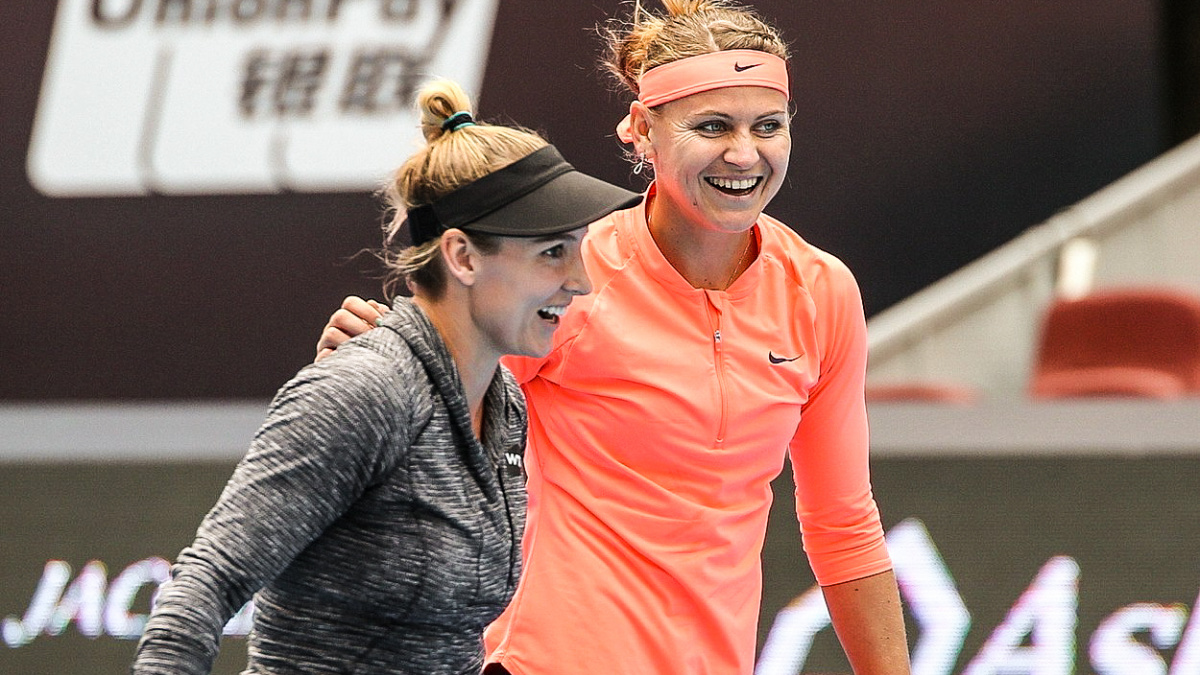 Šafářová si zahraje na Turnaji mistryň semifinále, Plíšková čtyřhru nezvládla