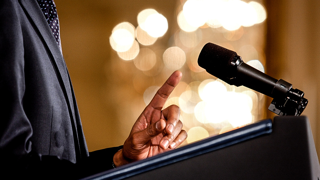 Proč jsme ochotni platit miliony za pár slov od celebrity