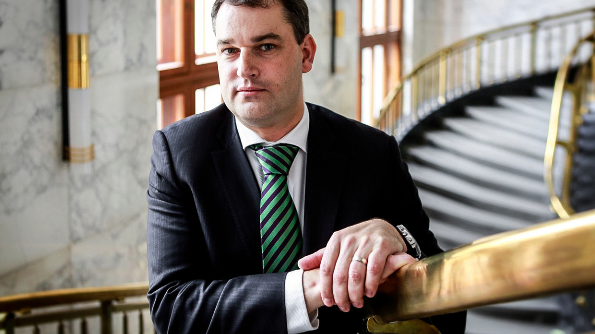 Viceguvernér ČNB Hampl: O deflaci a cenovou stabilitu se hádáme jako Engliš s Rašínem