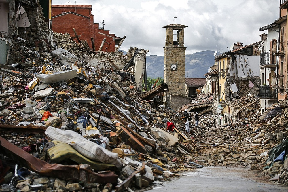Proč se během zemětřesení v Itálii zřítilo tolik domů?