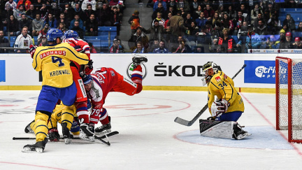 Češi vstoupili na Karjalu výhrou nad Švédy. Prolomí zakletí turnaje?