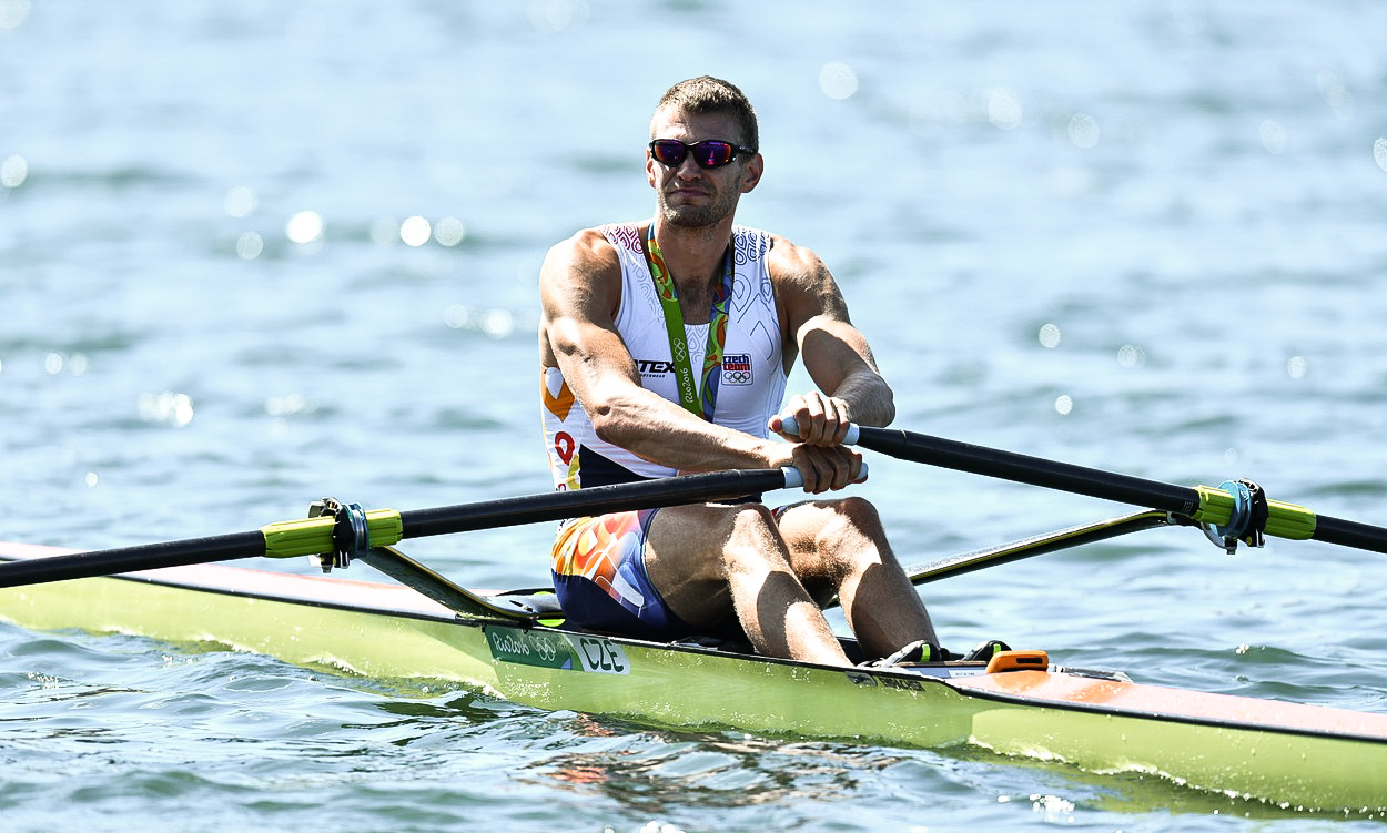 Synek má po olympiádě 'chlapskou' nadváhu. A živí se prodejem bambusového prádla