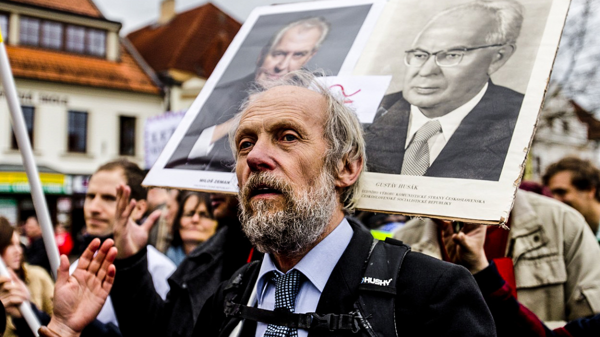 Plíživá ztráta svobody: Chtějí nás umravnit, nebo spíš normalizovat?