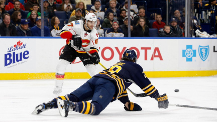 Frolík překvapil NHL žabičkou, Zacha a Kempný dvěma mínusy