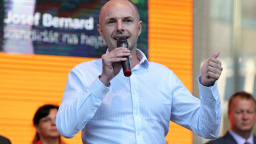 Dobře utajený byznys plzeňského hejtmana