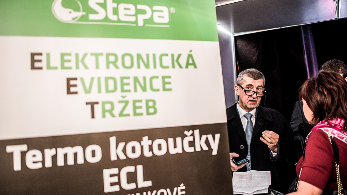 Propadl Babiš panice kvůli EET? Už zase nemluví se Sobotkou
