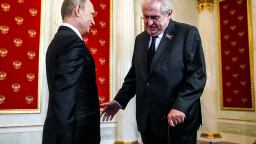 Komentář: Ruský podíl na vítězství Zemana? Spíš důkaz, že potřebujeme 'dozor' na internetu