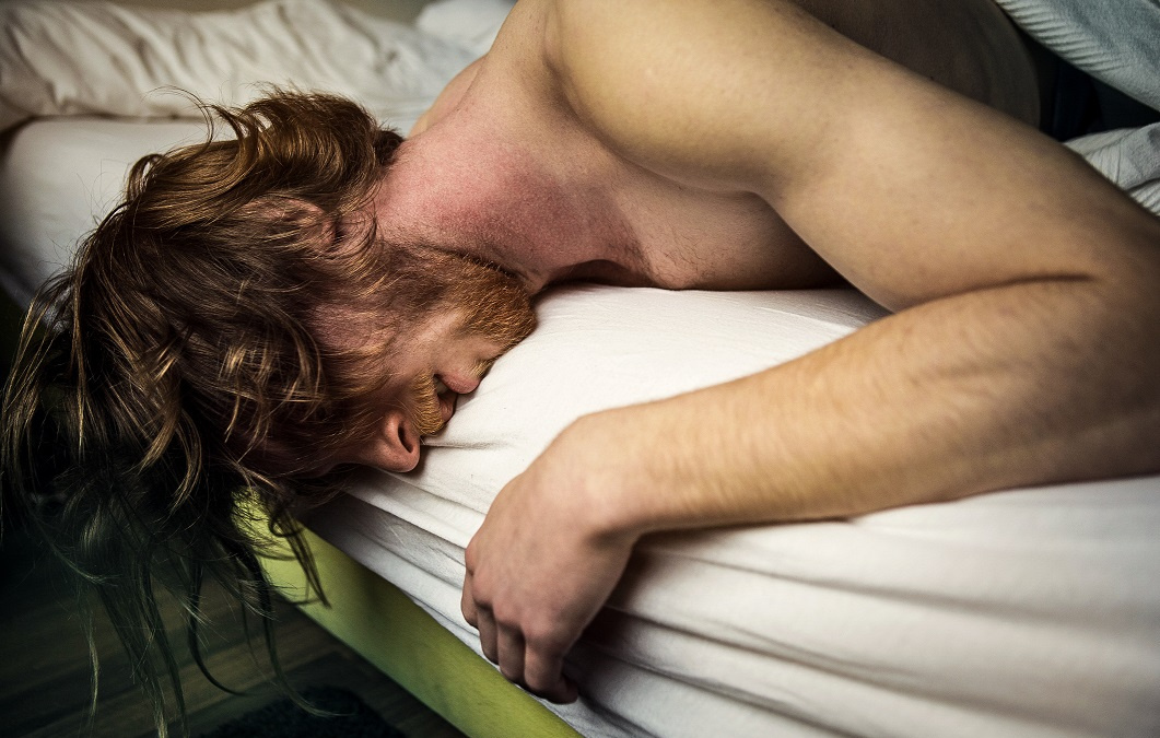 Jít si zaběhat po prohýřené noci není bláznovství. Ochráníte si mozek