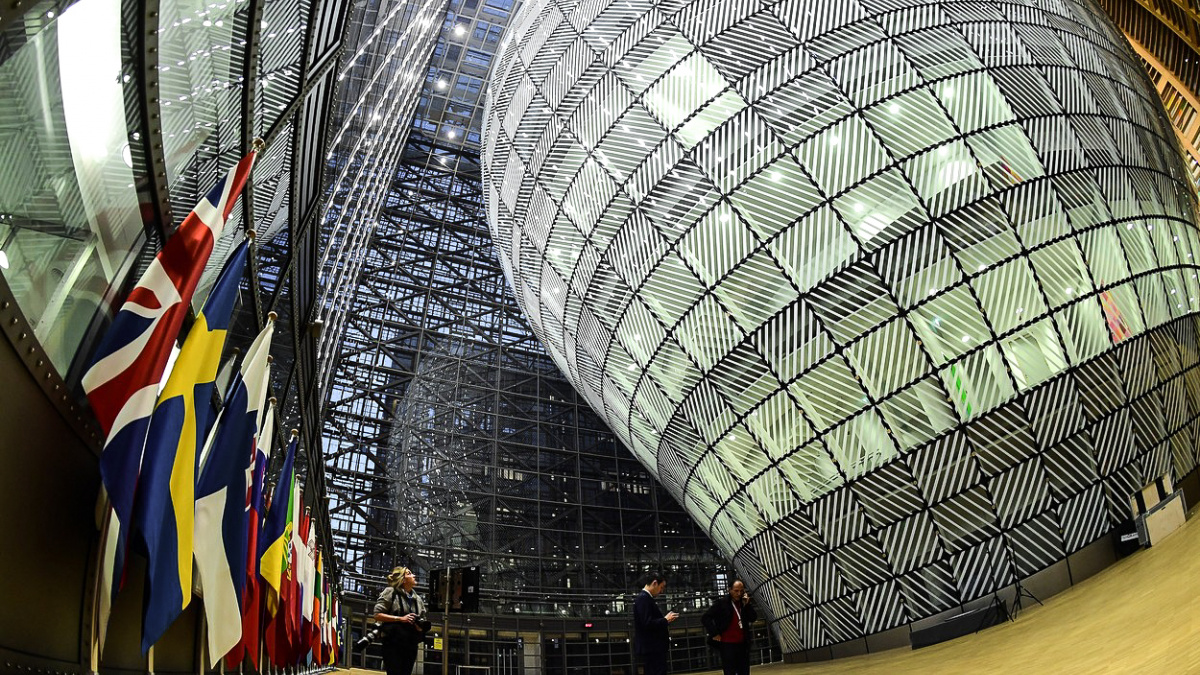 Evropská unie si koupila dárek za osm miliard. A vy ho zaplatíte