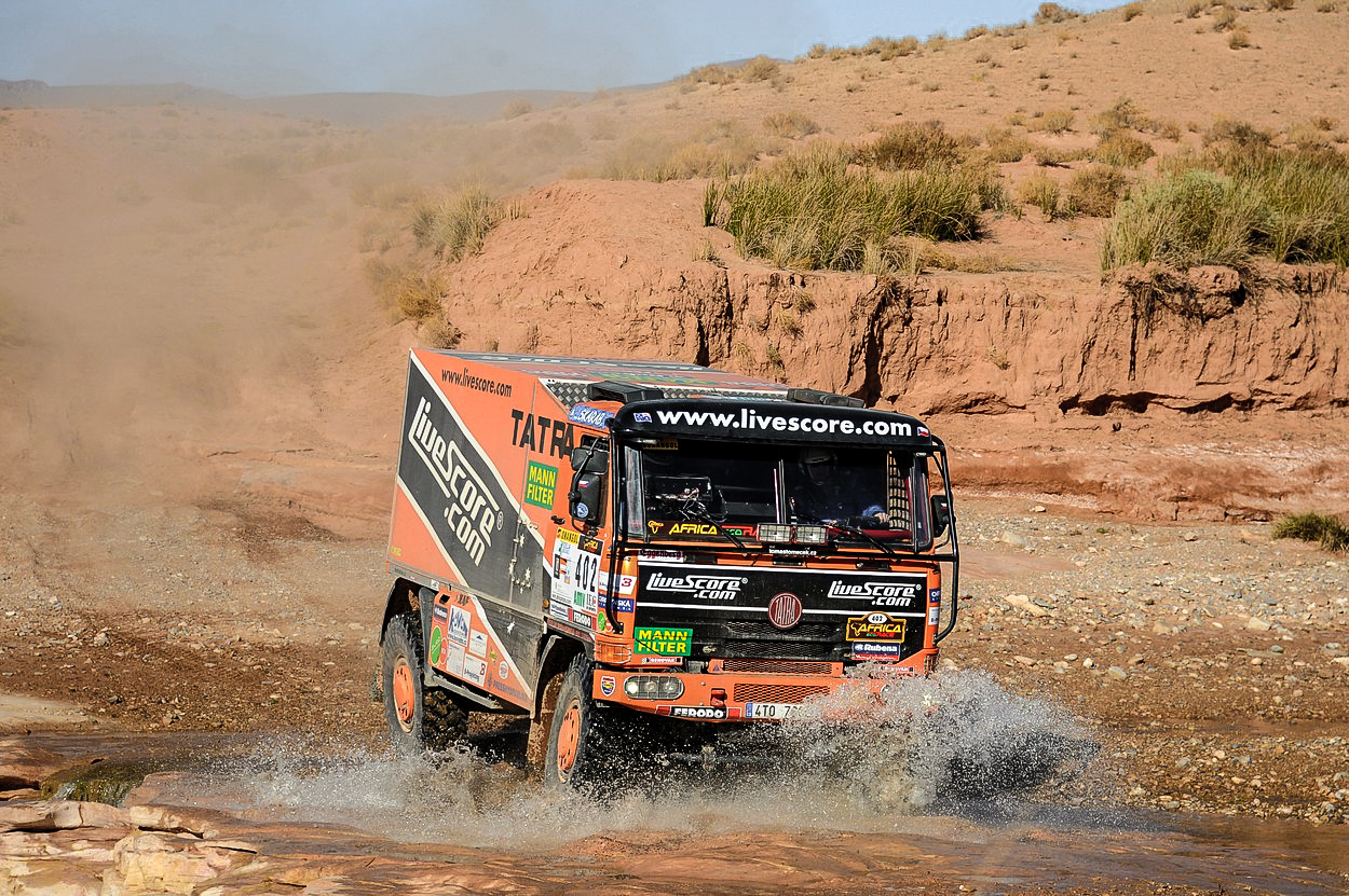 Chceme do cíle dojet s radostí, říká Tomeček před africkou rallye
