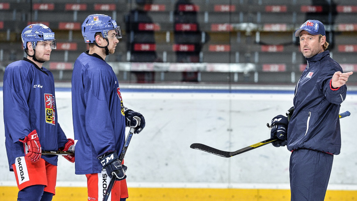 Kluci jsou na cestování zvyklí, náročný program zvládnou, věří Prospal