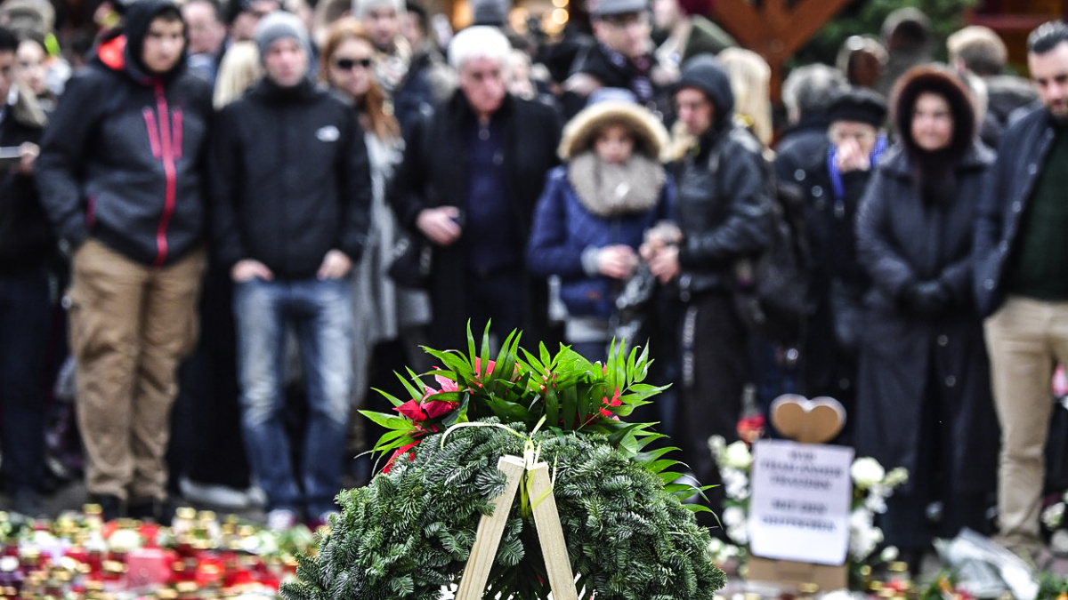 Evropané se zapomněli bránit: 'Atentátům v Berlíně i v Nice šlo předejít'