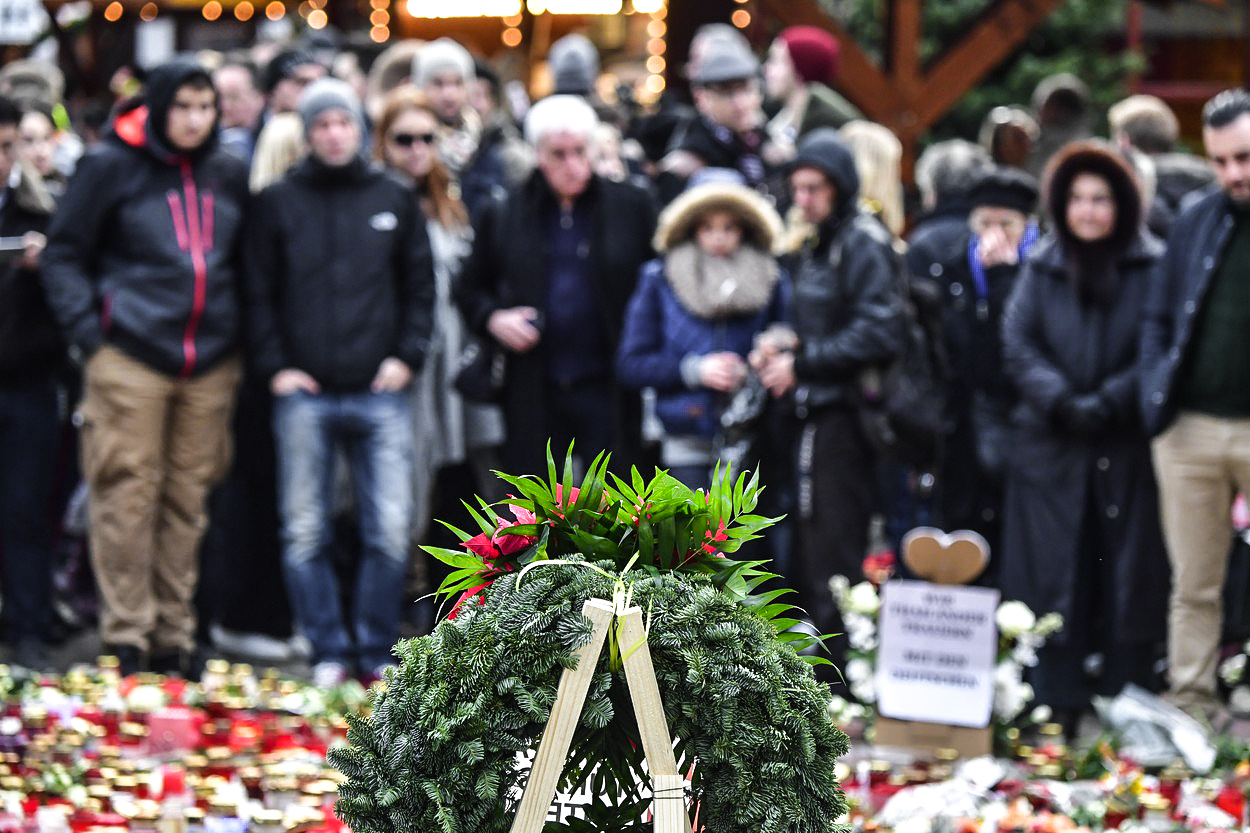 Evropané se zapomněli bránit: 'Atentátům v Berlíně i v Nice šlo předejít'