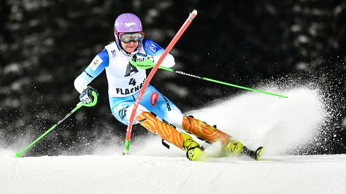 Strachová byla ve Flachau desátá a znovu natáhla svoji impozantní sérii