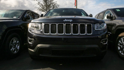 S emisemi manipulovali nejen Němci. Obvinění teď čelí i Fiat Chrysler