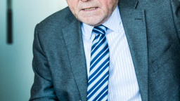 Poslanci válčí s Nejvyšším kontrolním úřadem. Politiky do vedení NKÚ schvalují, experty odmítají