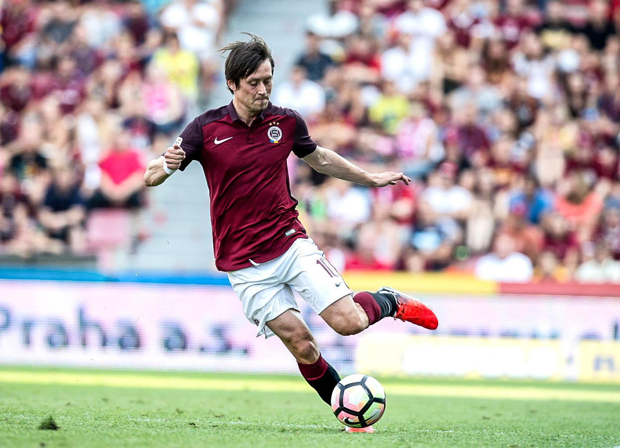 'Skleněný' Rosický září optimismem. Věří si na Rostov i nároďák