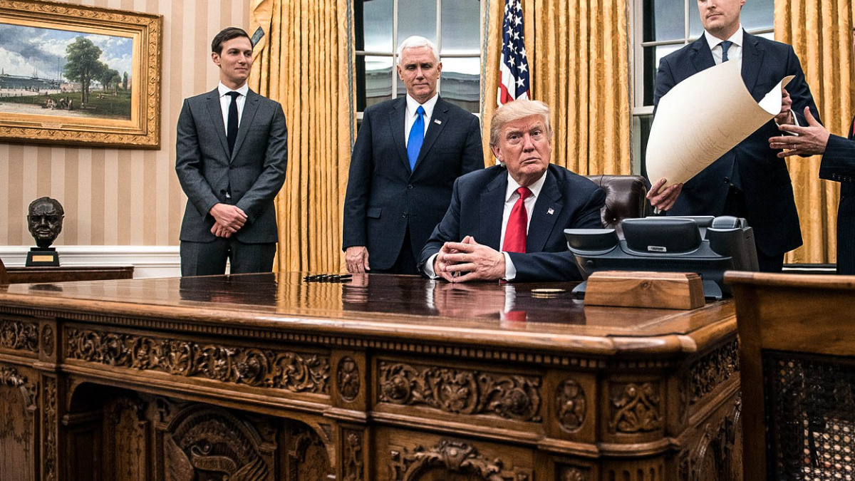 Trump složil přísahu. Stal se 45. americkým prezidentem a podepsal první zákony