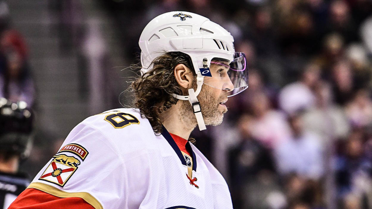 Jágr se trefil podeváté v sezoně, Florida ale prohrála. Výhru neslavil ani Mrázek