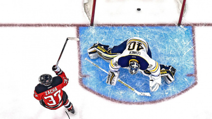 Zacha na nic nečeká. Český nováček v NHL už zažívá hvězdné chvilky