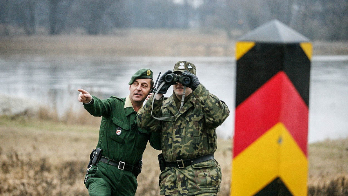 Hraniční kontroly uvnitř Schengenu se prodlouží o čtvrt roku