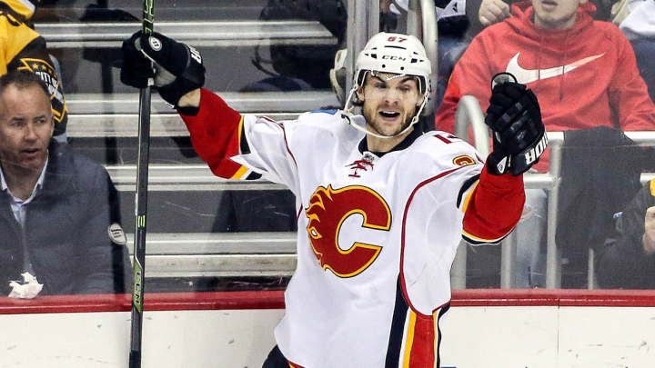 Frolík pomohl Calgary k výhře, Pavelec se zranil a Mrázkovi se vrací forma