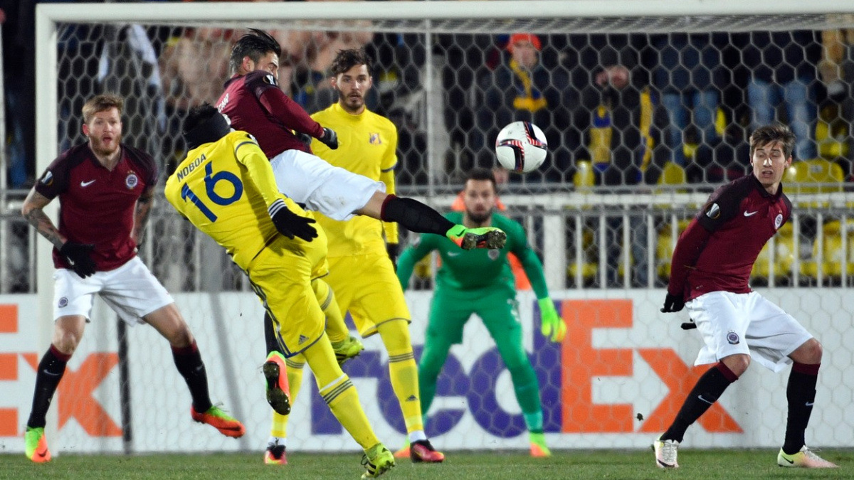 Fotbalová mizérie. Oslabená Sparta si v Evropské lize vykopala vlastní hrob