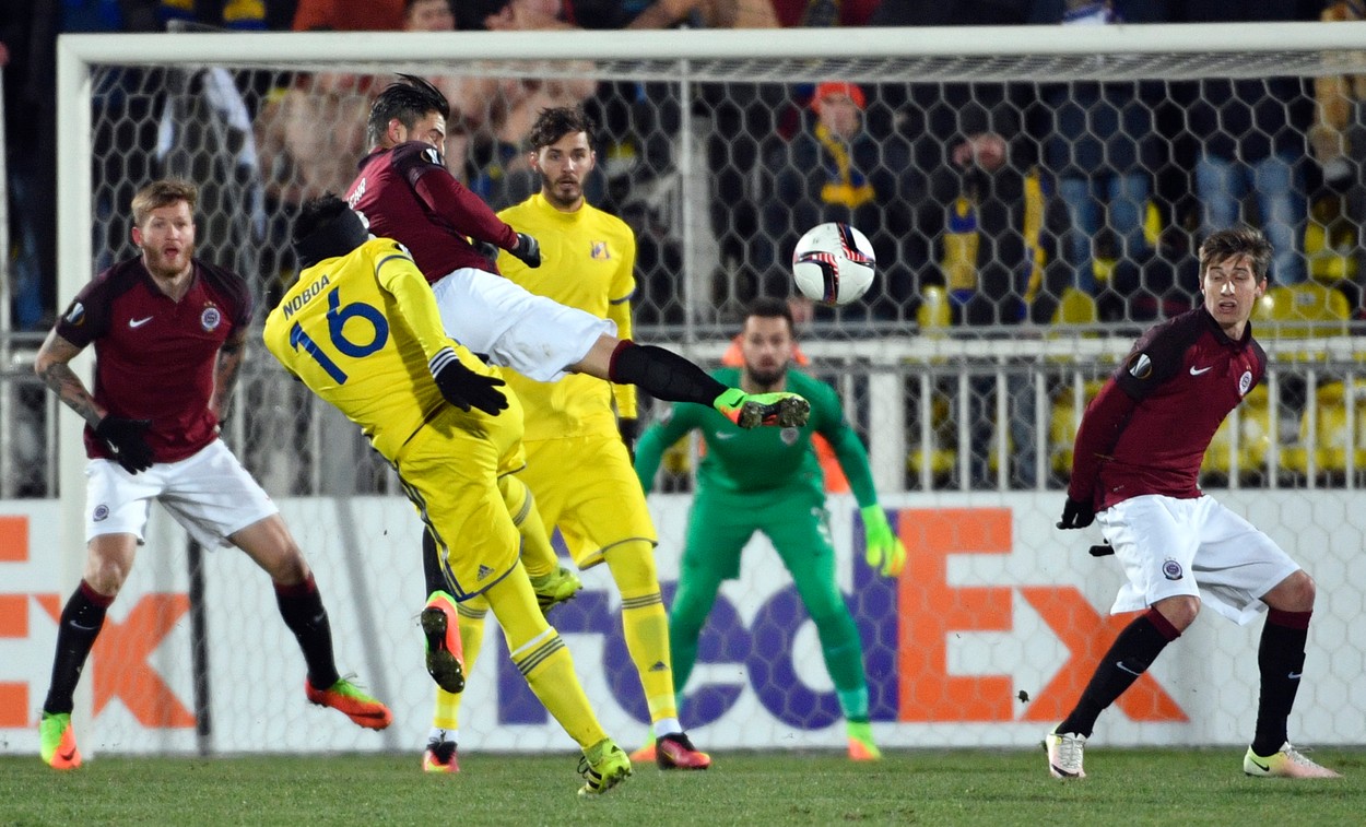Fotbalová mizérie. Oslabená Sparta si v Evropské lize vykopala vlastní hrob