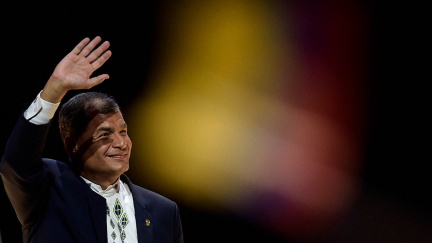 Rozporuplné dědictví: Kdo nahradí dlouholetého prezidenta Ekvádoru?