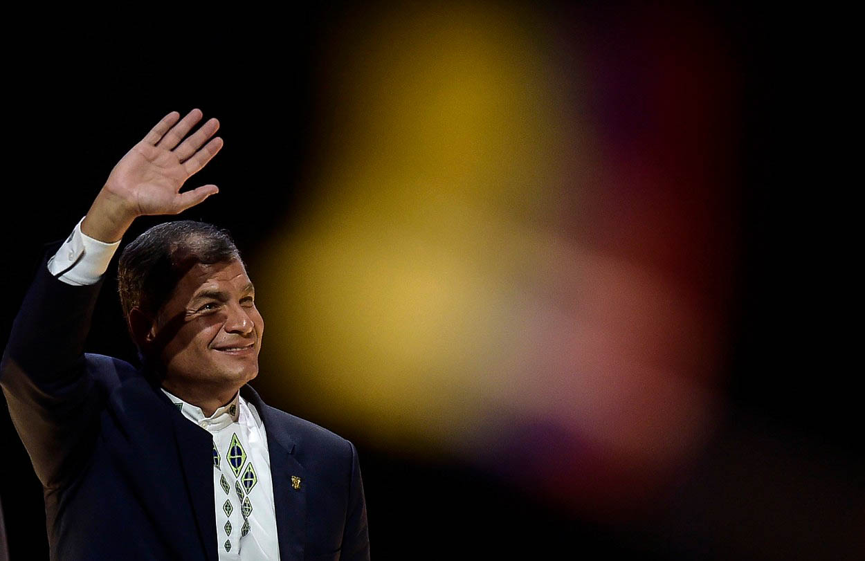 Rozporuplné dědictví: Kdo nahradí dlouholetého prezidenta Ekvádoru?