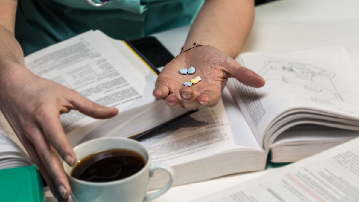 Jak Česko přichází o lékaře: Víc než čtvrtina mediků chce po studiu utéct do zahraničí