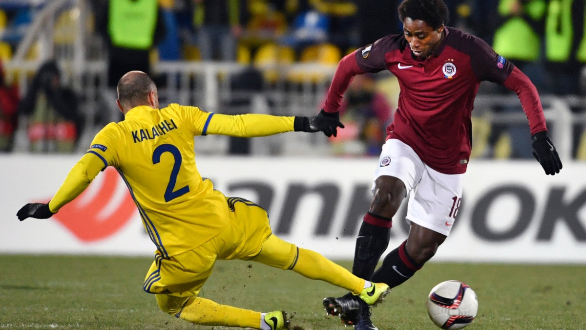 Sparta znovu dohrávala v deseti, s Evropskou ligou se rozloučila remízou