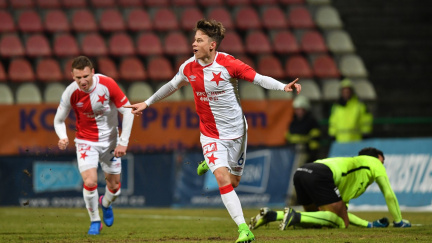 Slavia si užila osmigólové hody a vede ligu. Plzeň i Sparta ztratily