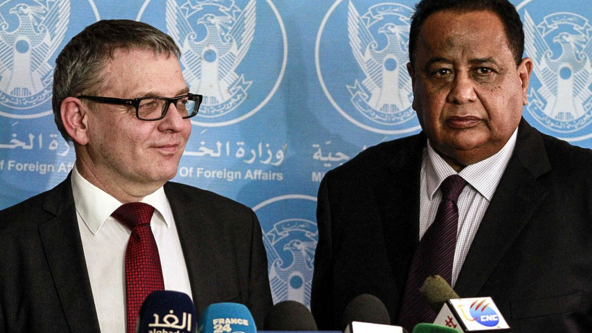 Diplomatický úspěch, pochvaloval si Sobotka súdánskou misi Zaorálka