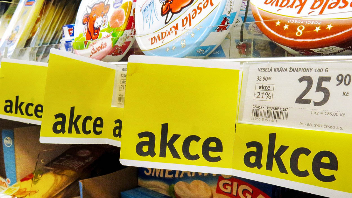 Jak politici objevili, že se u nás prodávají horší potraviny než v Německu