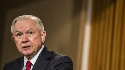 Aktualizováno: S ruským velvyslancem jsem se setkal, přiznal americký ministr spravedlnosti