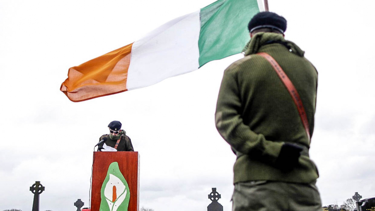 'Brutální' volby v Severním Irsku. Příznivci královny ztrácí pevnou půdu pod nohama