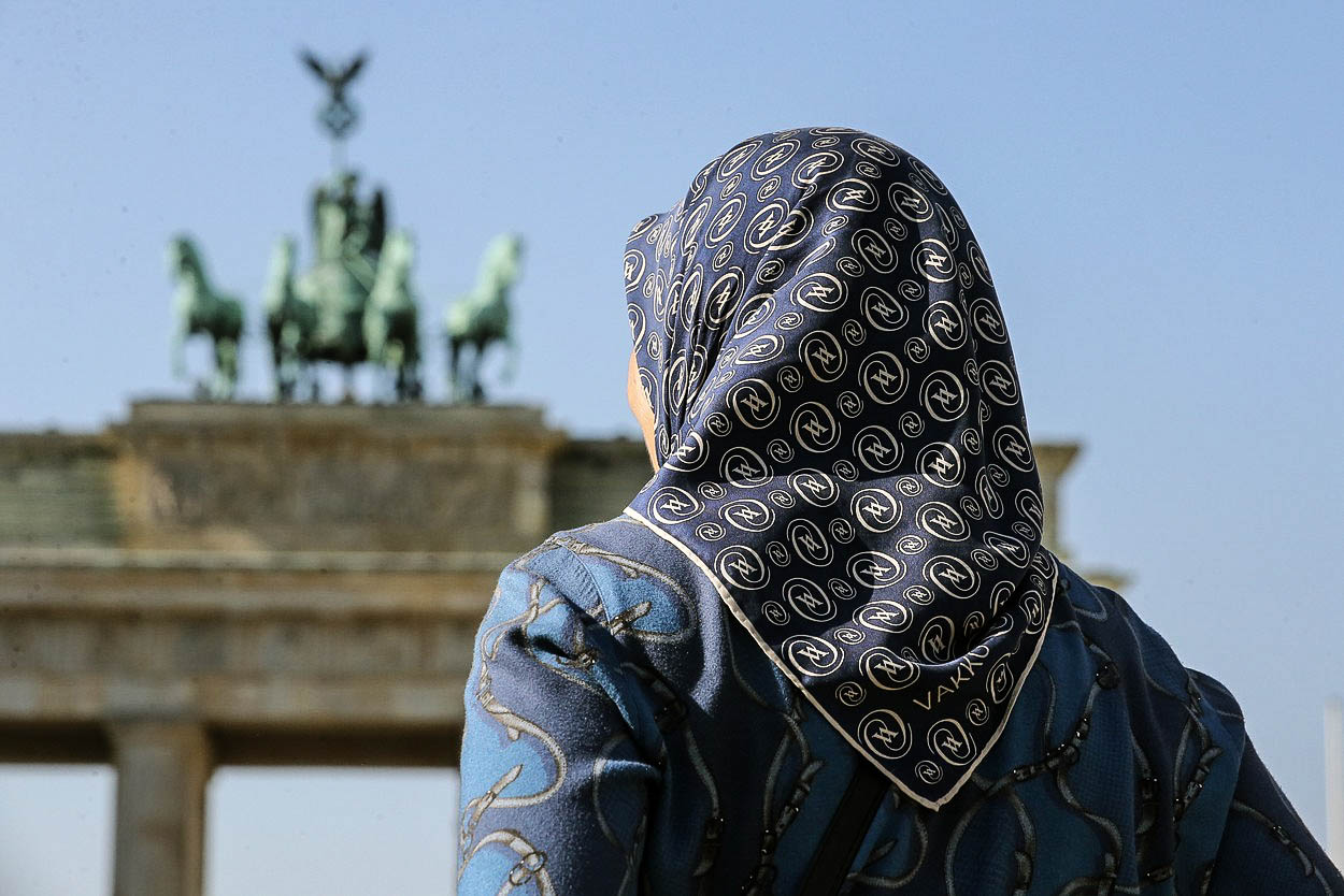 Komentář: Muslimky si v Evropě mohou vybrat: cudnost, anebo práci