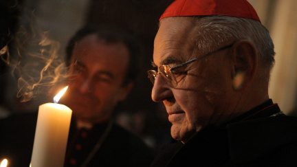 Komentář: Neohrabaný tanec na hrobě kardinála Vlka