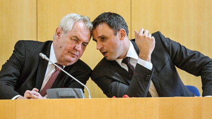 Zimola si vyprosil audienci u Zemana. S jeho problémy nemáme nic společného, dušuje se Sobotka