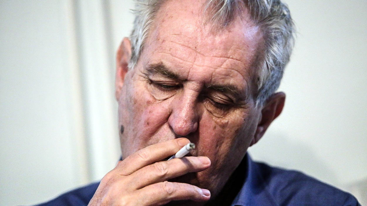 Protiústavní kroky Miloše Zemana vyvolávají nutnost uzákonit možnost přezkoumat jeho činy