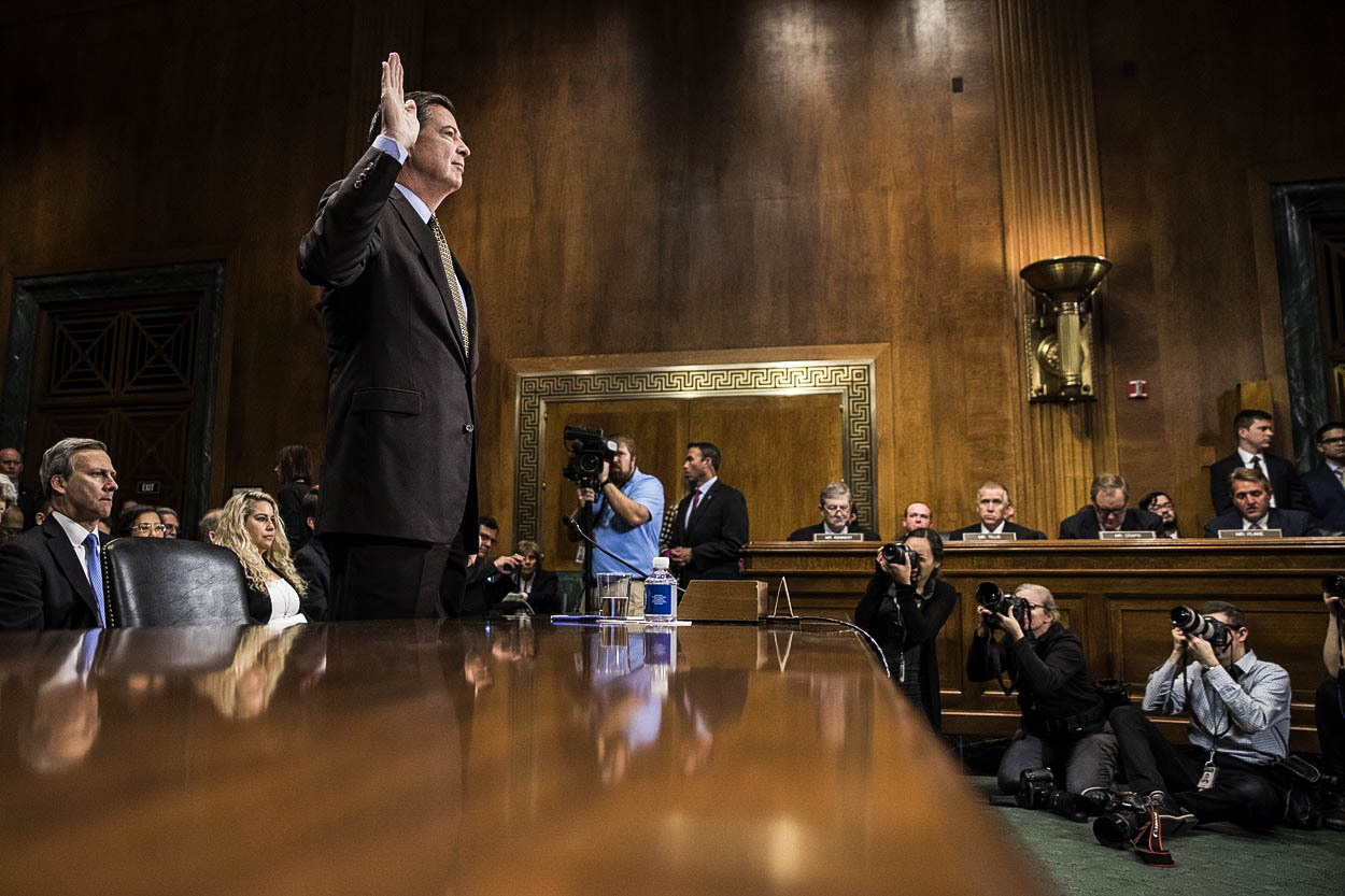 Trump odvolal šéfa FBI, který vyšetřoval vliv Ruska na volby