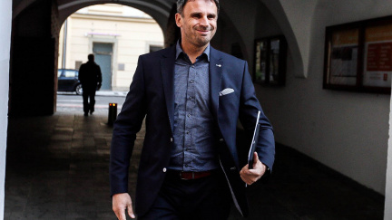 Zimola má audit na domy u Lipna. Opozice mu stejně nevěří