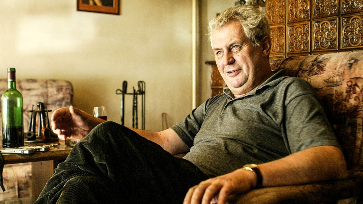 Zeman kdysi býval vtipný aneb S budoucím prezidentem nad skleničkou vína