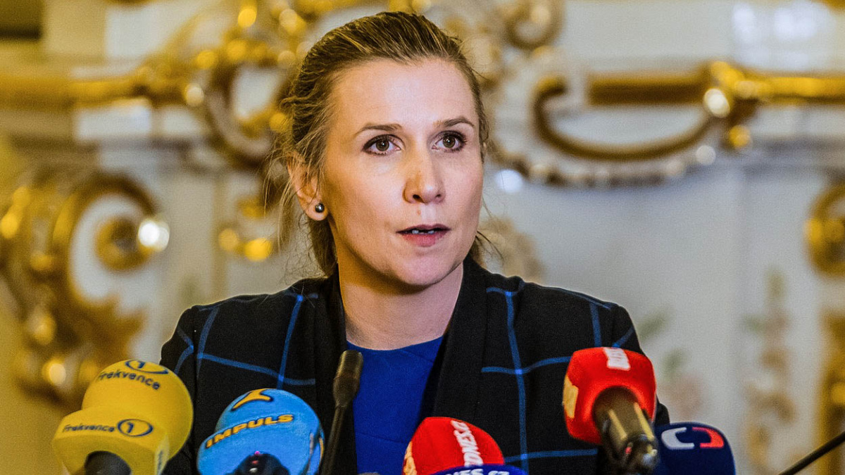 Z dotací se nic neukradlo, dušuje se Valachová